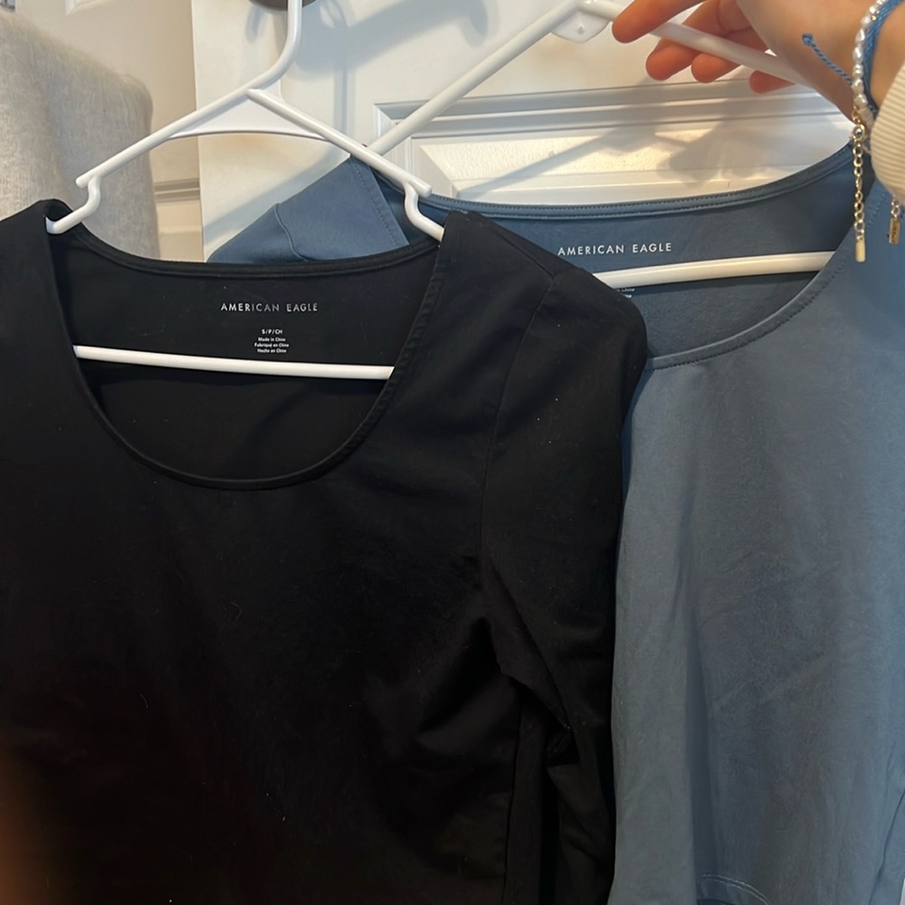 american eagle cropped long sleeve small-comes together
